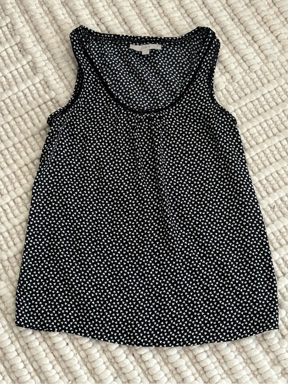 Loft Black Printed Scoop Neck Tank Top, size X-Small